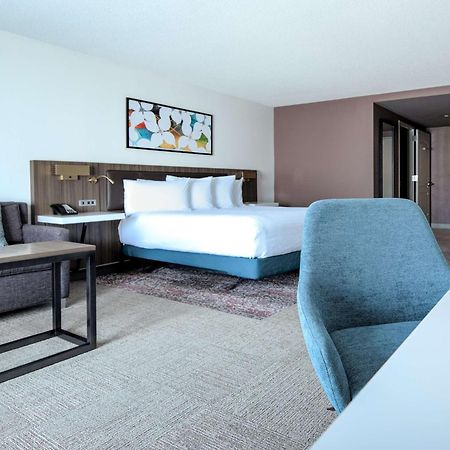 Hilton Garden Inn Нюпорт Нюз Екстериор снимка