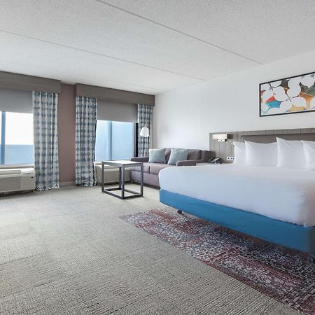 Hilton Garden Inn Нюпорт Нюз Екстериор снимка