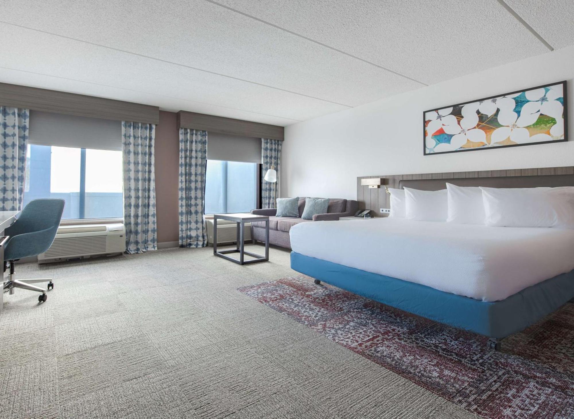 Hilton Garden Inn Нюпорт Нюз Екстериор снимка