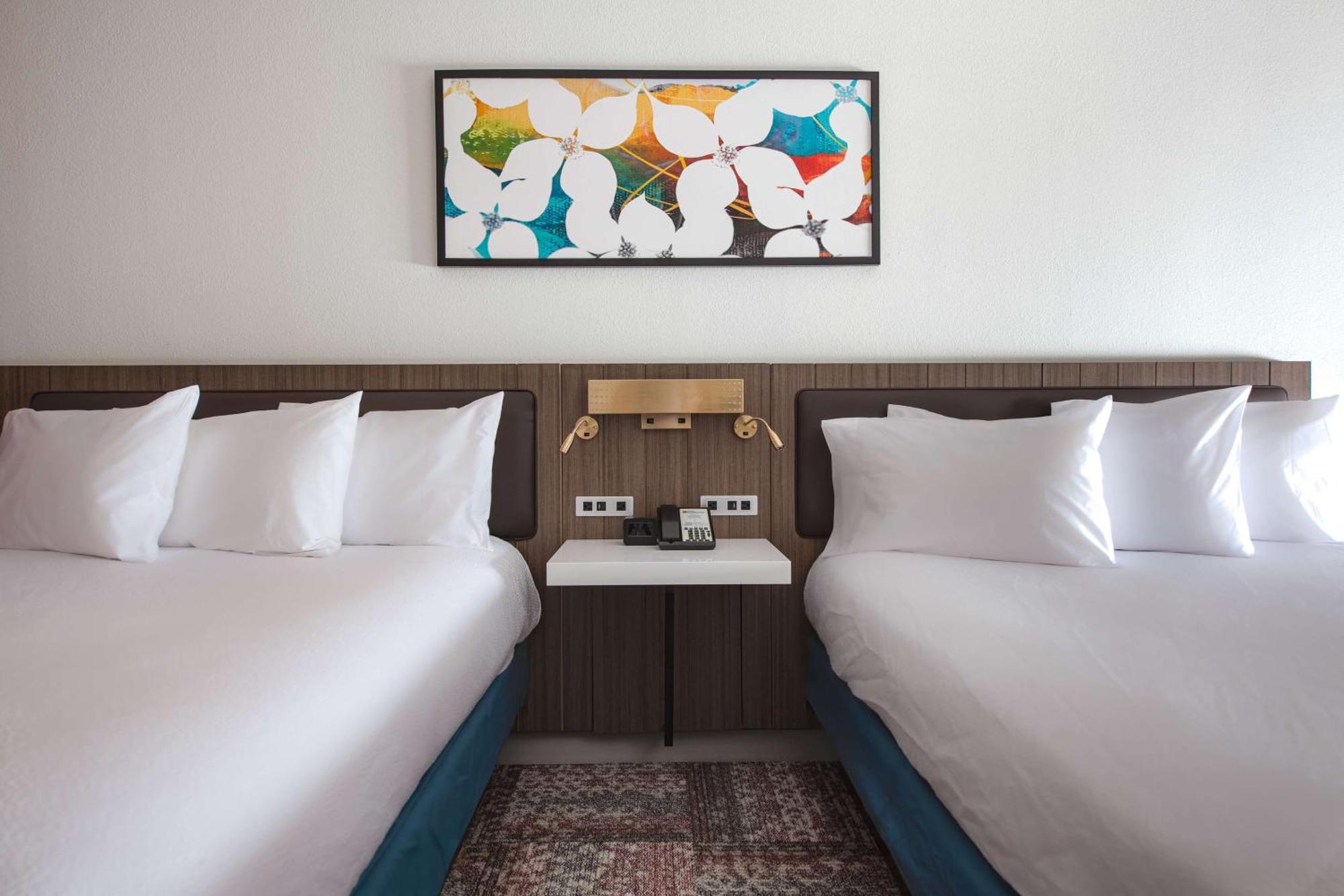 Hilton Garden Inn Нюпорт Нюз Екстериор снимка