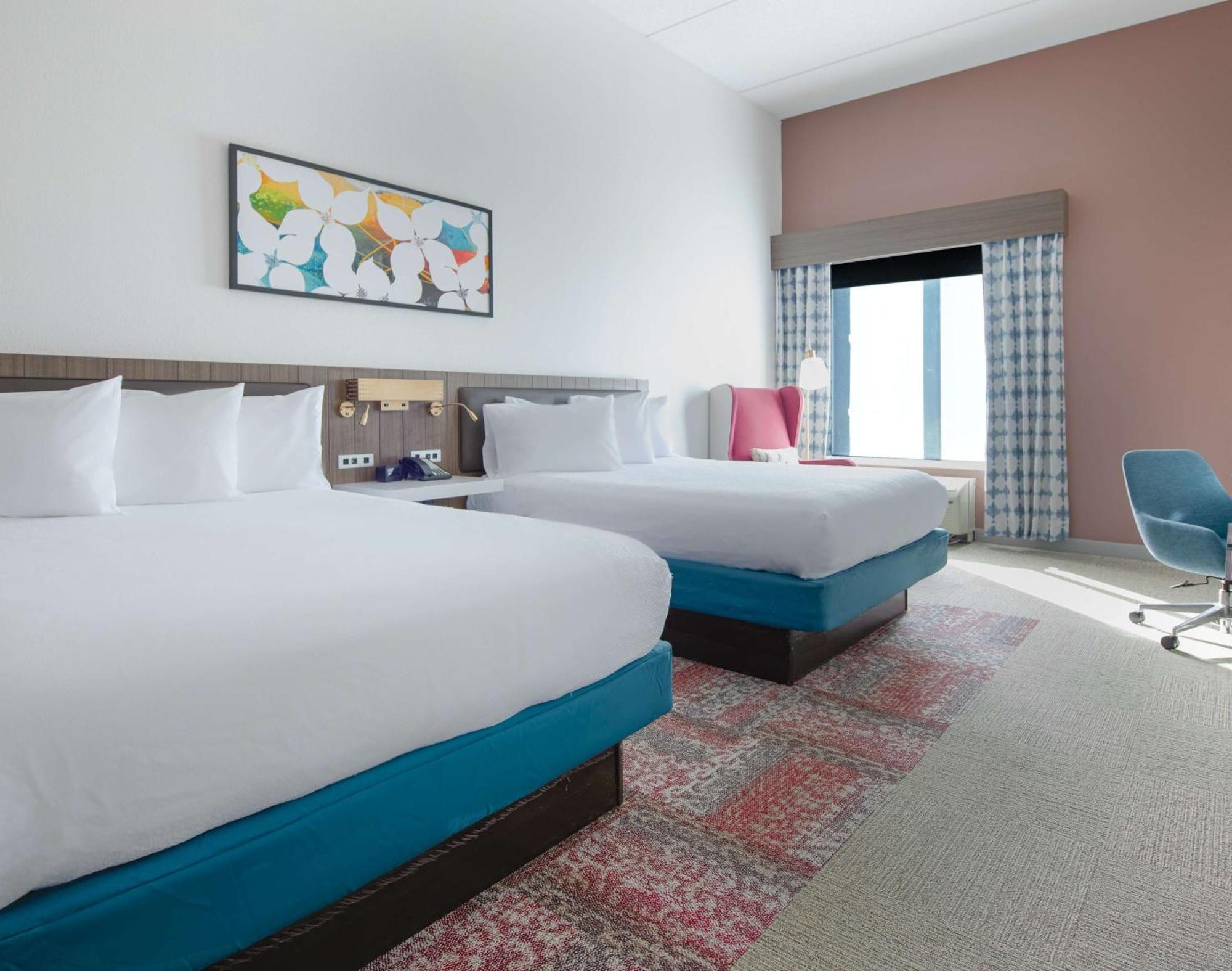 Hilton Garden Inn Нюпорт Нюз Екстериор снимка